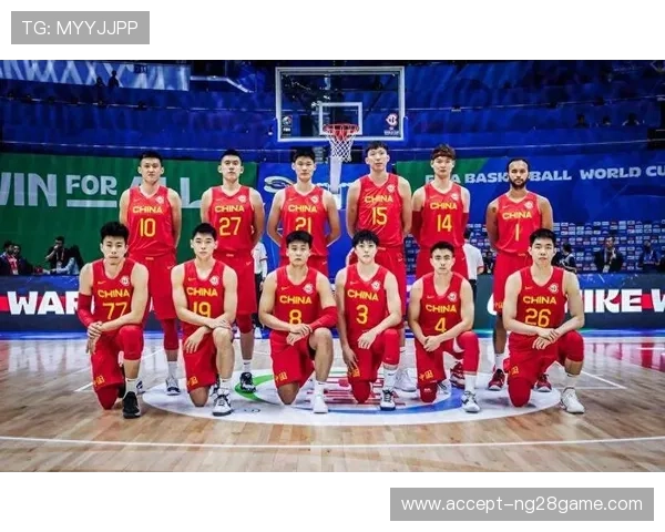 中国篮球队备战世界杯 新星崭露头角老将发挥稳定目标冲击八强