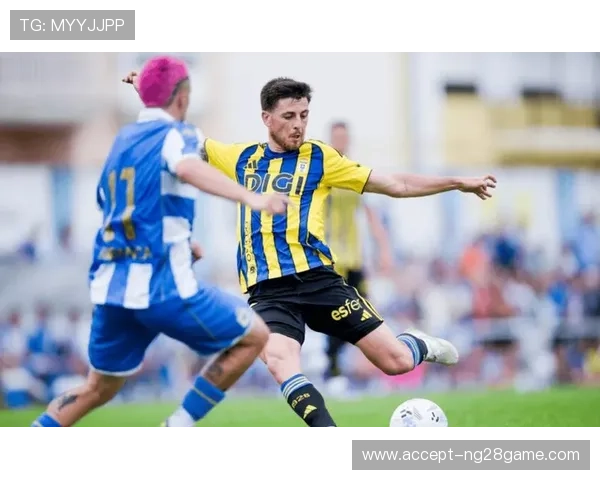 比利亚雷亚尔俱乐部夏窗引援进展与新赛季阵容调整前景解析全面深度